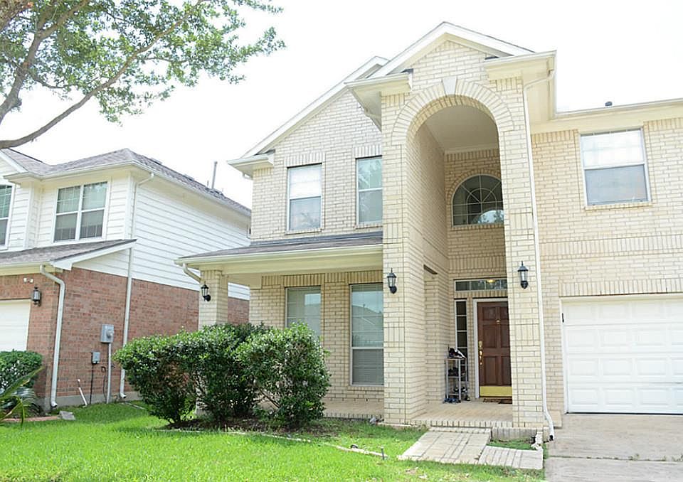 1st image of 12303 Piney Bend Dr
