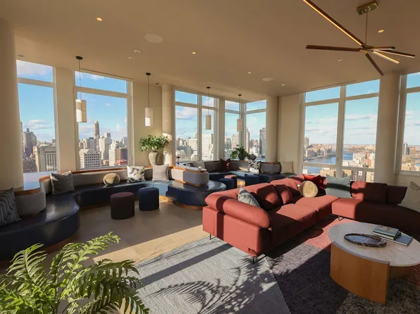 430 Main Street image 12 of 19