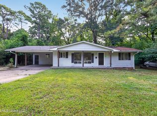 220 McDowell Park Cir, Jackson, MS 39204