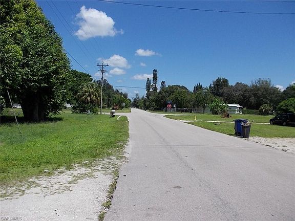 4th image of 8020 McDaniel Dr