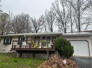 4943 Island Home Rd, Louisville, TN 37777