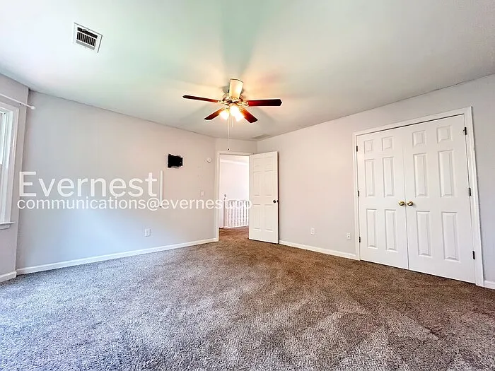 5950 Henley Dr — Photo 16