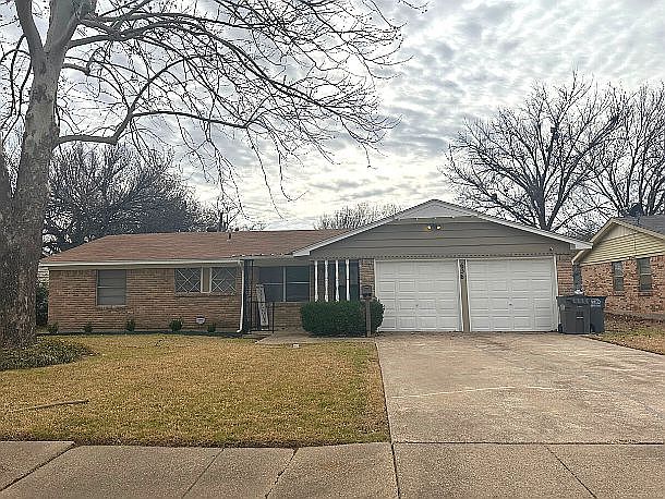 1st image of 636 Yale Dr