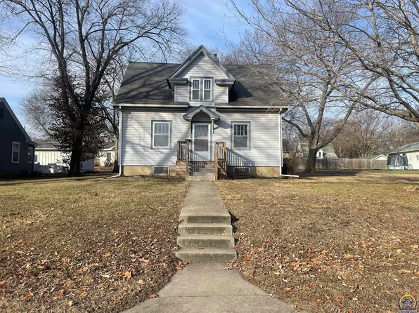 508 Oak St, Valley Falls, KS 66088