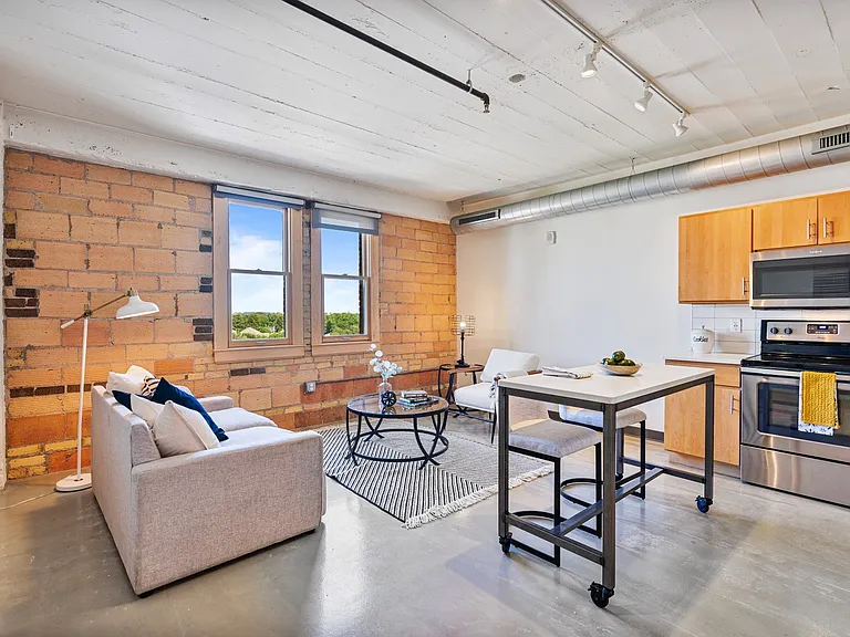 LOFTS - McLeod | 1 Bedroom