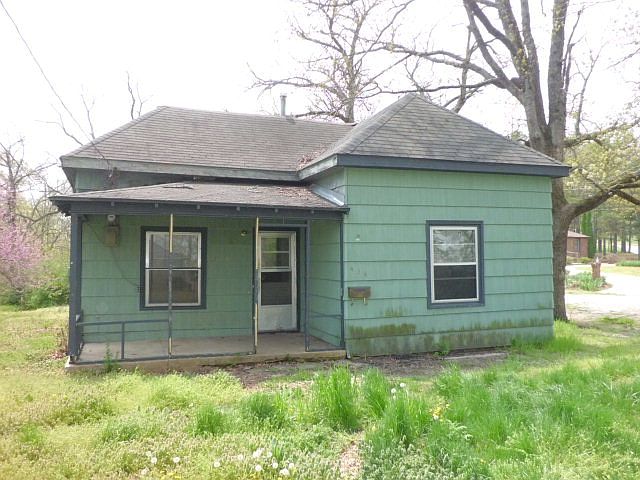 1st image of 434 W Catalpa St