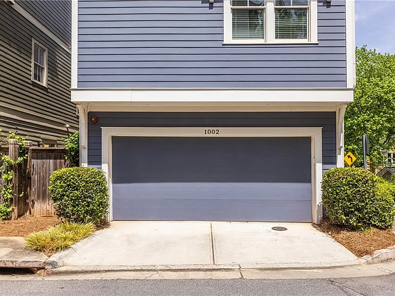 1002 Braeburn Ln — Photo 30