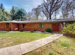 261 Geneva Dr, Aliquippa, PA 15001