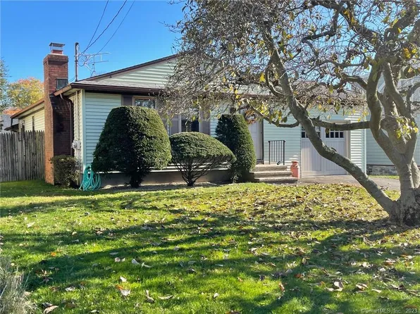 40 Pine Street, Stratford, CT 06615
