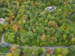 230 Chanterwood Rd, Lee, MA 01238