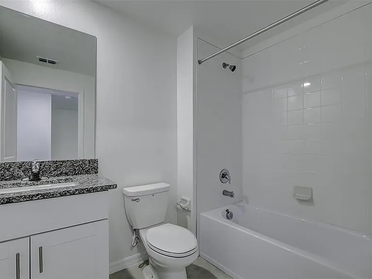 8240 Corner Pine Way — Photo 23