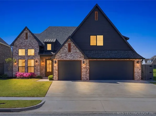 612 E 126th St S, Jenks, OK 74037