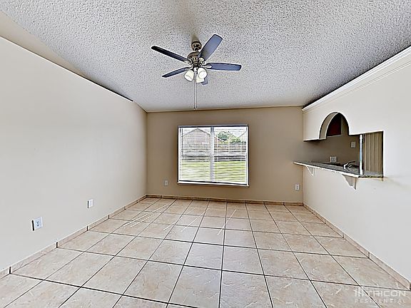 5th image of 1812 Wood Violet Dr