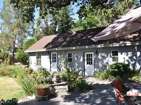 4th image of 1744 Sherwood Ave
