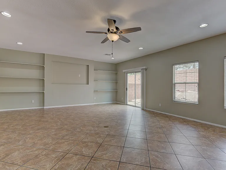 9743 Mount Kenyon St — Photo 8