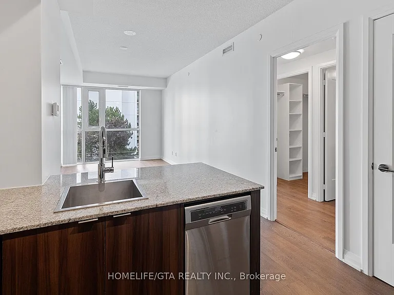 101 Erskine Ave #420 — Photo 16