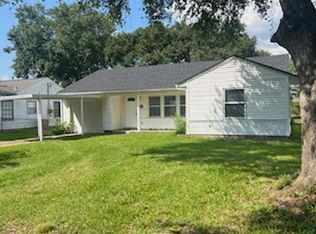 4510 Clermont Ave, Groves, TX 77619