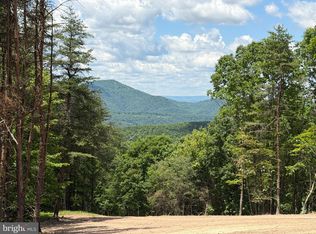 299 Winterberry Dr, Moorefield, WV 26836