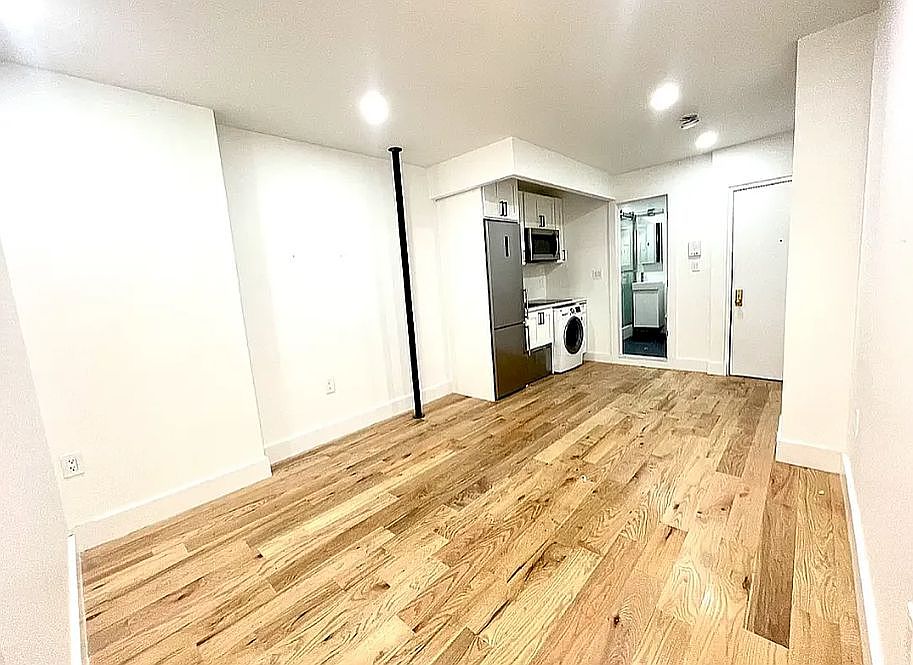 1st image of 103 Saint Marks Pl #4BB
