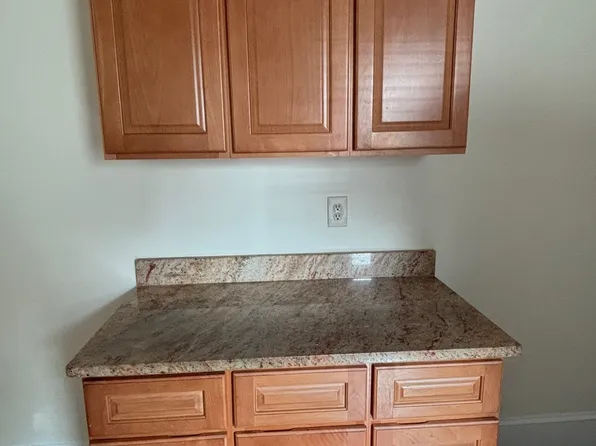 22 Abbot St #2, Dorchester Center, MA 02124