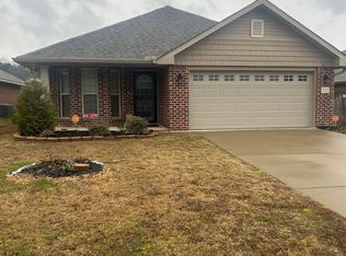 212 Black Creek Trl, Odenville, AL 35120