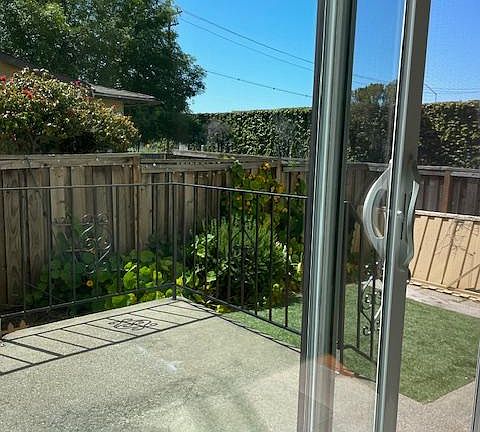 2nd image of 2612 San Luis St
