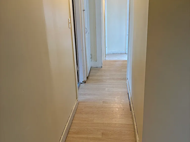 21 Broad St — Photo 3