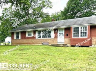 12720 13th St, Grandview, MO 64030
