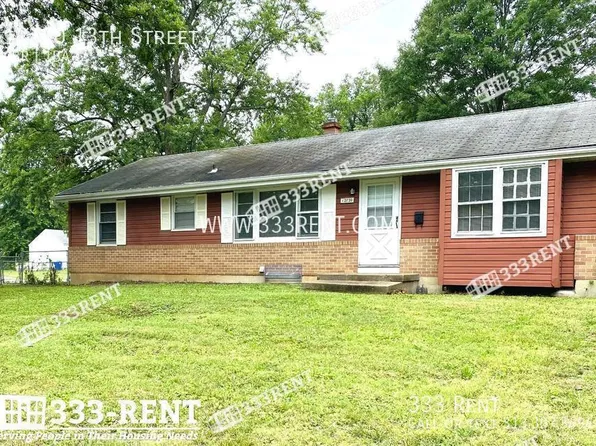 12720 13th St, Grandview, MO 64030