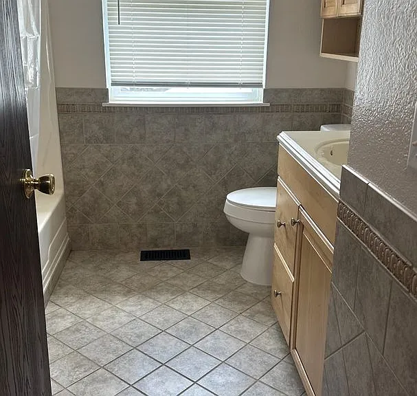 257 Kermanshah St — Photo 11