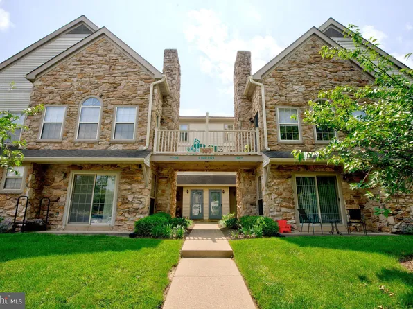 105 Remington Ct, Chalfont, PA 18914