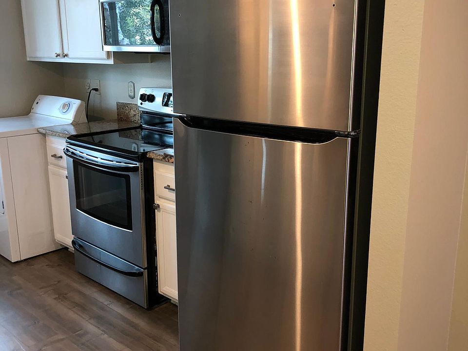1st image of 23731 Bayside Ln #102