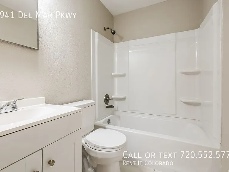 1941 Del Mar Pkwy — Photo 8