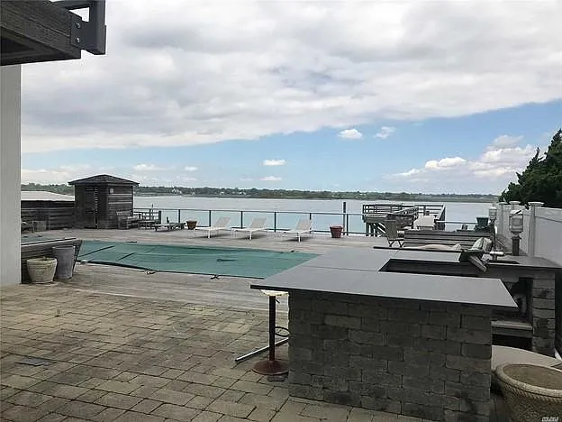 1452 Bay Blvd — Photo 9
