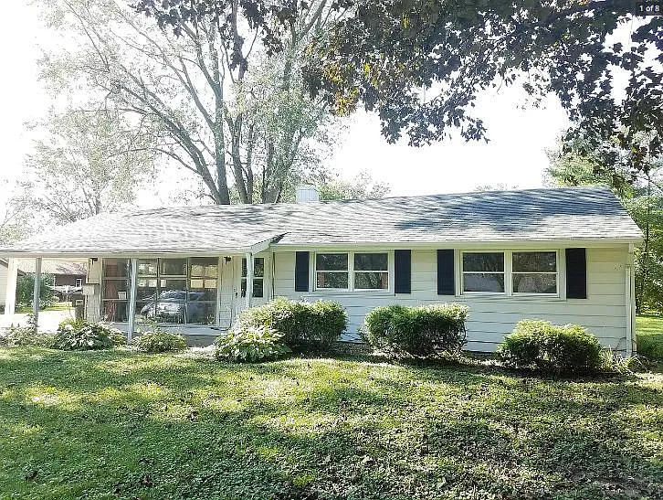 17950 Michael Ave photo 1