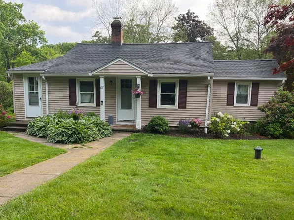 67 Christian Rd, Middlebury, CT 06762