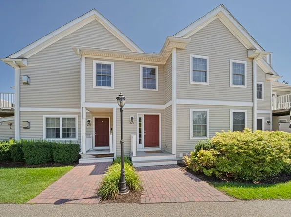 222 Tamarack Ln #222, Abington, MA 02351