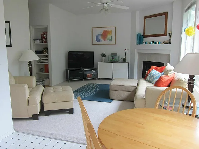 28316 SW Wagner St — Photo 5