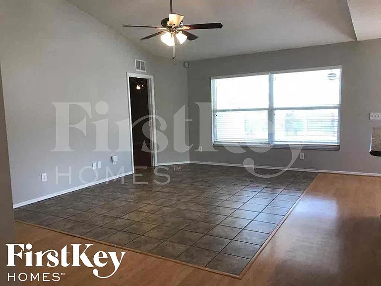 11764 Shirburn Cir — Photo 6