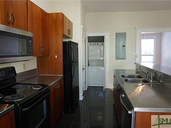 3rd image of 1706 Lincoln St Unit 2