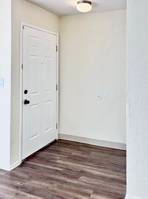 Cowell Terrace Apartments — Photo 3