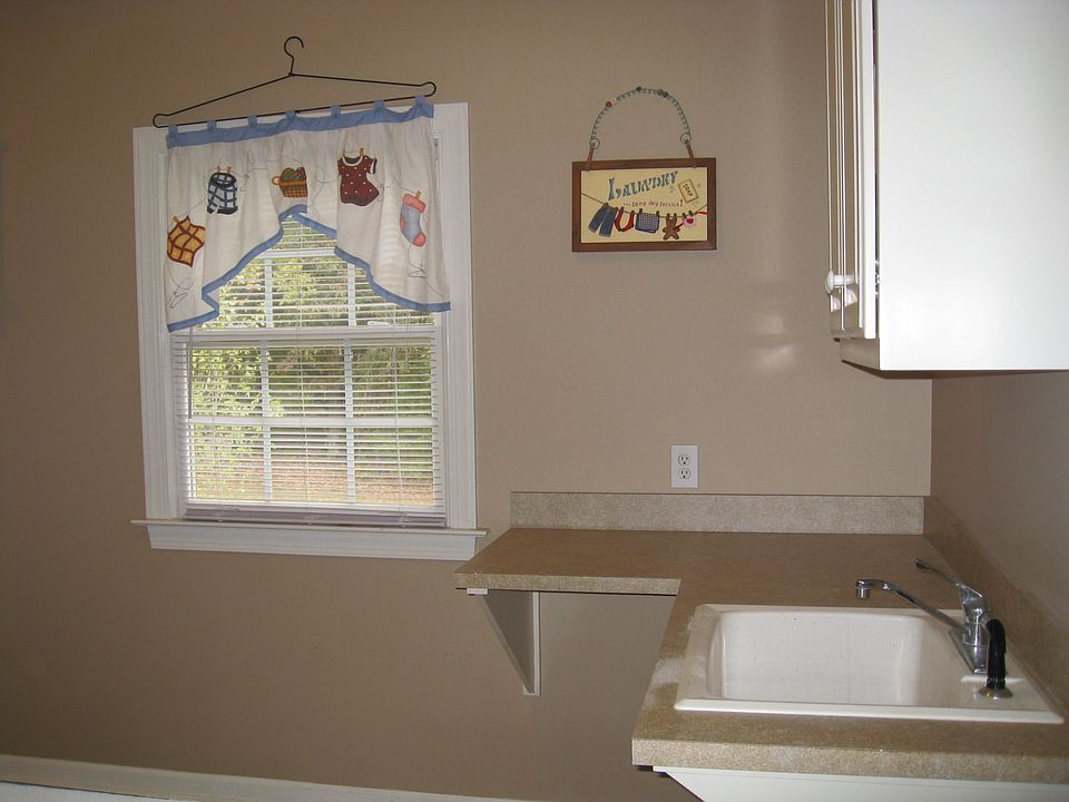 1st image of 7208 Knottingham Dr