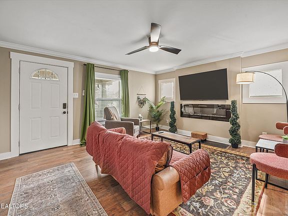5th image of 2757 Tarleton Ave