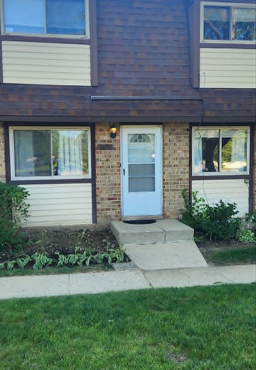 1st image of 2678 Woodview Ct #2678