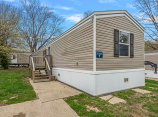 1 Amos Valley Dr, Springfield, IL 62702