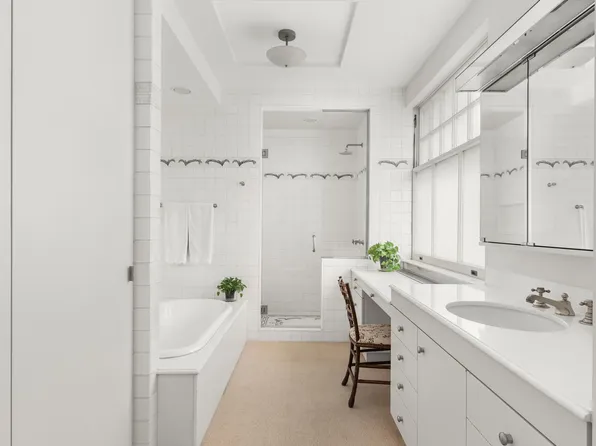 2 West 67th Street image 11 of 14