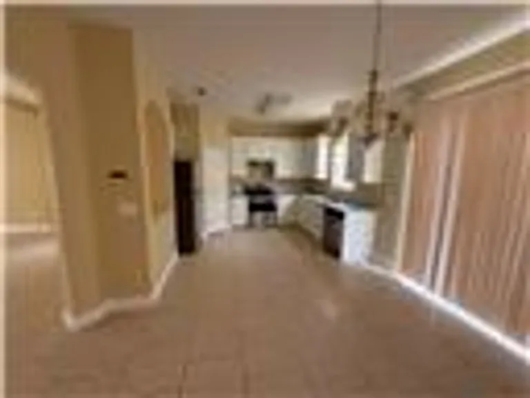 933 Whispering Cypress Ln — Photo 3