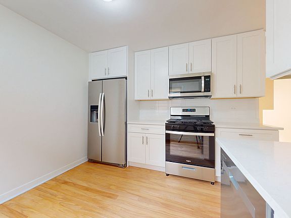 4th image of 6219 N Cicero Ave #A