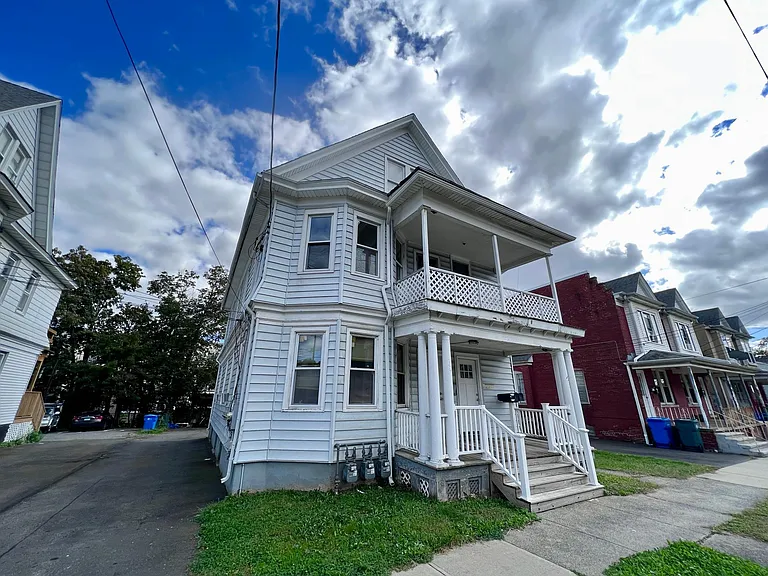 1739 Dixwell Ave #2 — Photo 15
