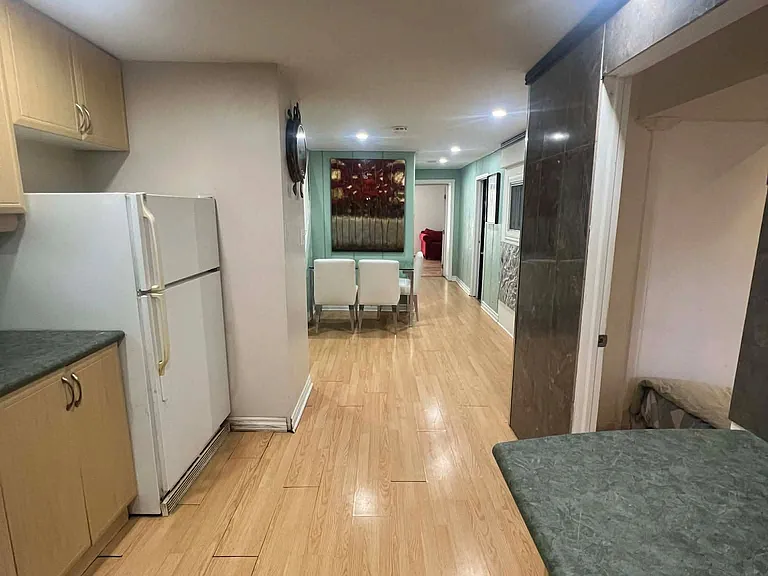 3715 Saint Clair Ave E #BASEMENT — Photo 3